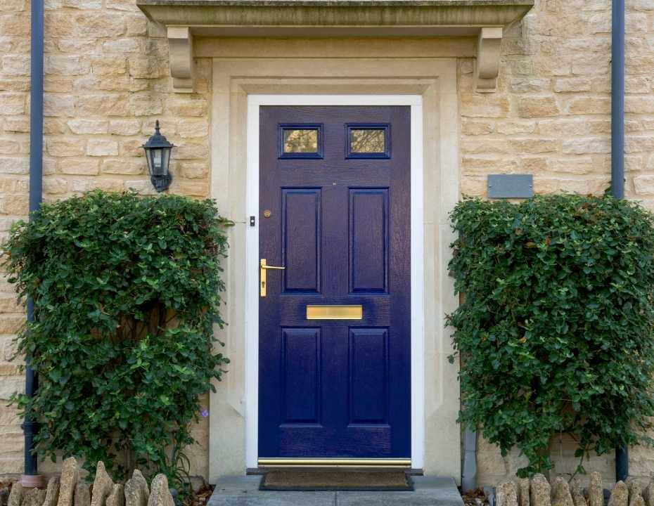 WHAT ARE THE BENEFITS OF UPVC DOOR SPRAY PAINTING